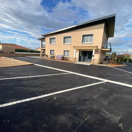 Chambre privée chez l habitant avec piscine de 1 à 3 chambres Grieges Exterior foto