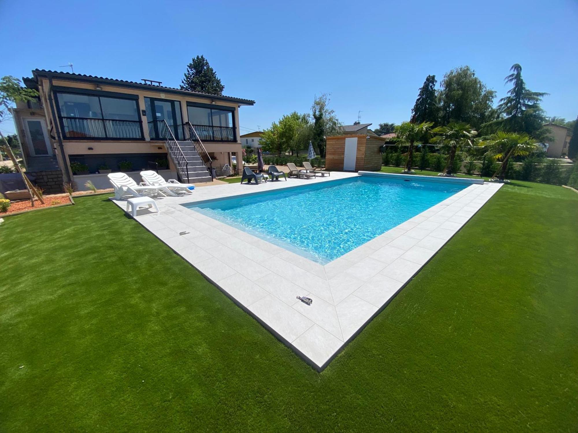 Chambre privée chez l habitant avec piscine de 1 à 3 chambres Grieges Exterior foto
